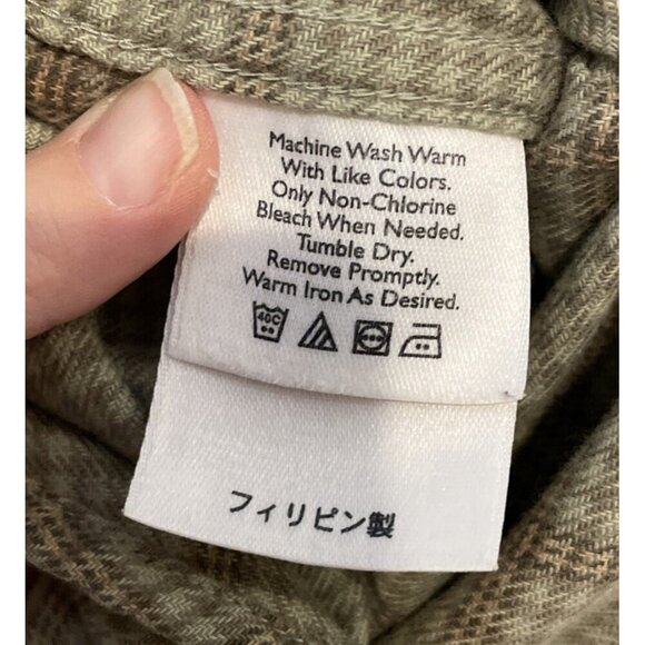 Eddie Bauer Mens Large Button Down Shirt Green Tan Plaid Long Sleeve Preppy - Picture 6 of 7